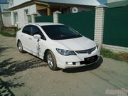  Белоснежная Honda Civic на свадебное торжество